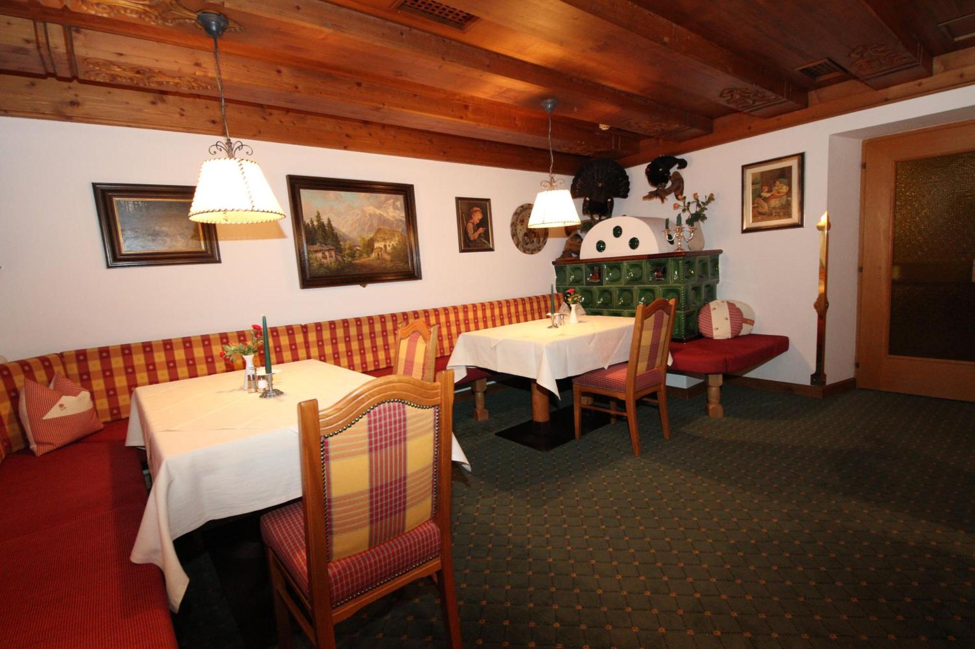 Pension Almrausch Neustift im Stubaital Exterior photo