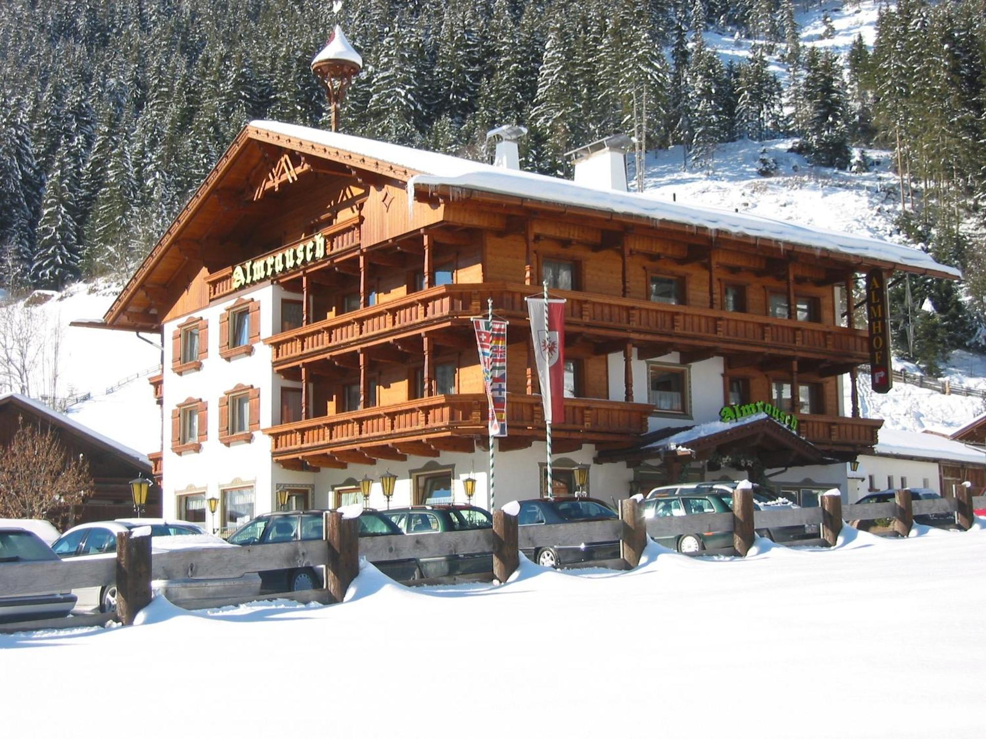 Pension Almrausch Neustift im Stubaital Exterior photo
